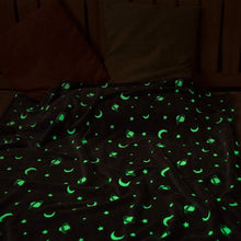 Load image into Gallery viewer, Glow In The Dark Magical Throw Blanket
